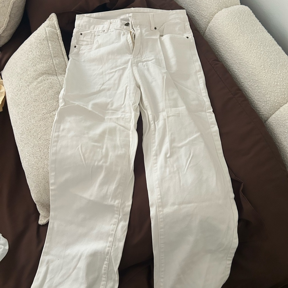 SHEIN White High-Rise Straight-Leg Jeans